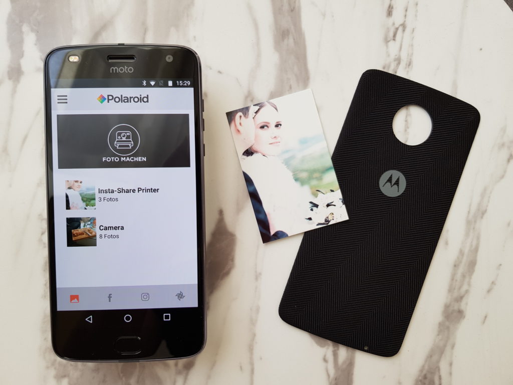 Moto Z2 Play mit dem Insta-Share Printer