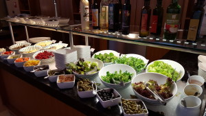 Das Salat-Buffet lässt keine Wünsche offen.