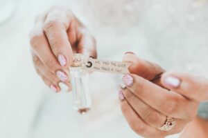 Schöne Nägel für die Hochzeit